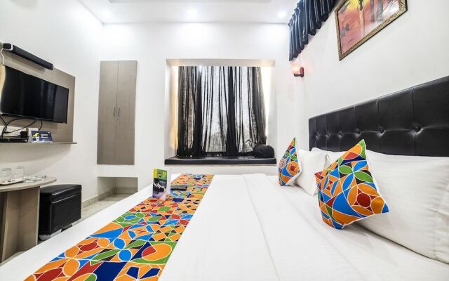FabHotel Red Inn Sector 15