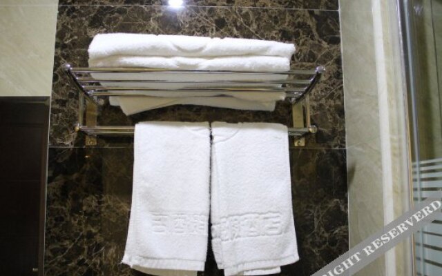Yangjiang Zhapo Yatao Holiday Hotel