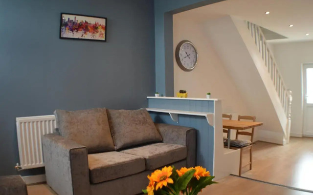 Birkenhead - 2 bedroom house