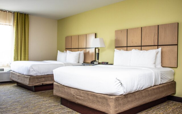 Candlewood Suites : Overland Park - W 135th St, an IHG Hotel