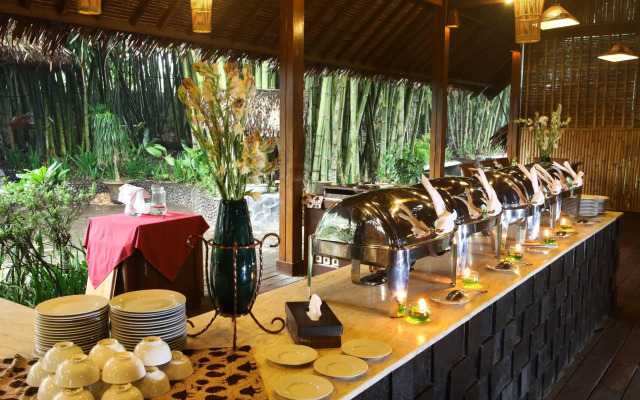 Kampung Sampireun Resort & Spa