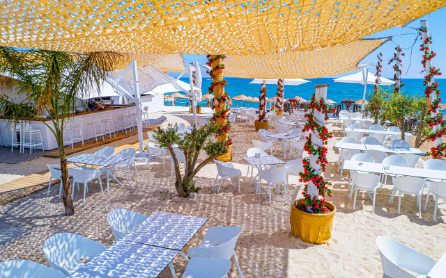 Berry Blue Hotels - All Inclusive