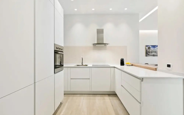 Grattacielo Ina Apartments