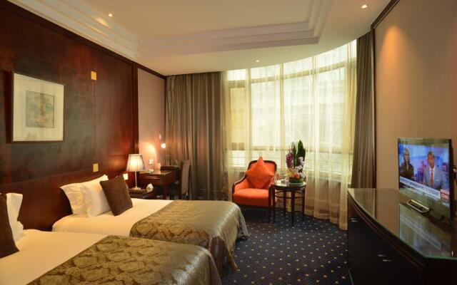 The Bund Hotel