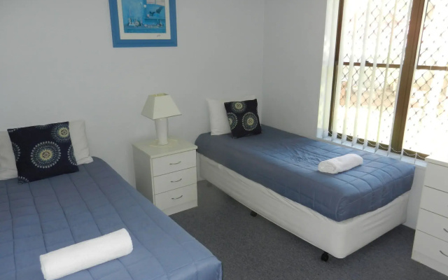 Kalua Holiday Apartments