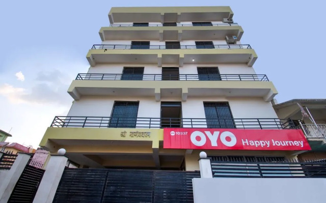 OYO 10337 Hotel Happy Journey