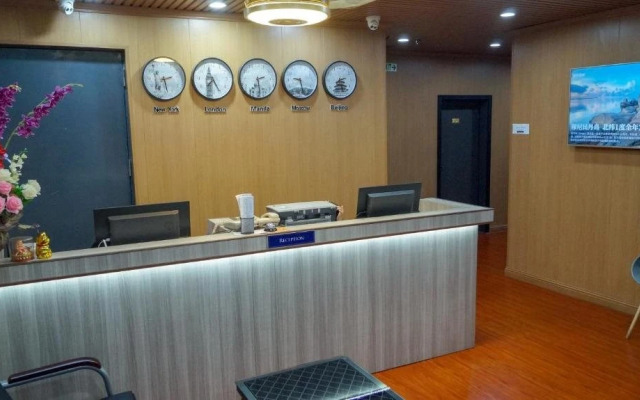 999 Traders Inn Hotel