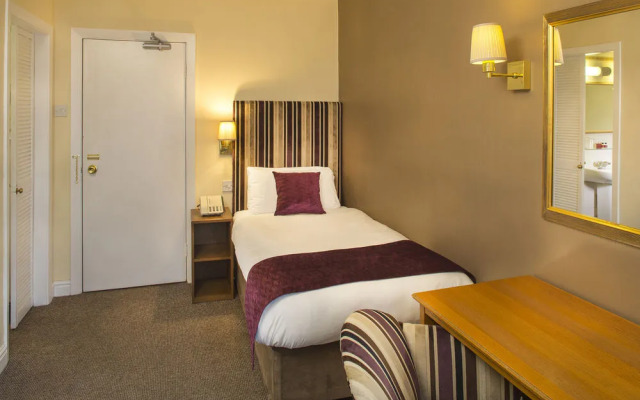 The Hillcrest Hotel, Sure Hotel Collection by Best Western