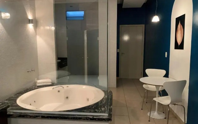 Motel Vivre (Adult Only)