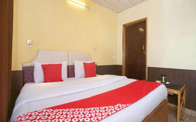 OYO 13827 Home Scenic View Bharari