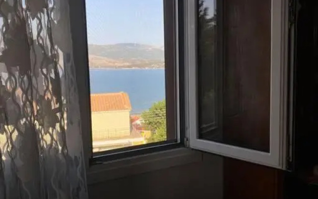 Lydia'S Apartment
