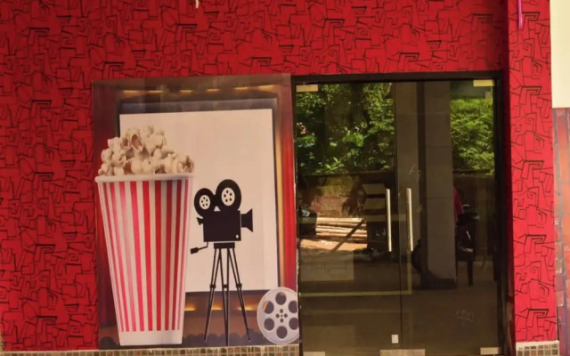 Goroomgo Effective Bollywood Hotels Bhubaneswar