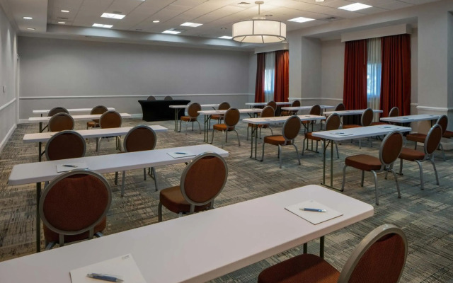 Four Points by Sheraton Suites Tampa Airport Westshore