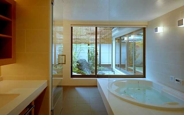 Kyojuku Usagi - Vacation STAY 46044v