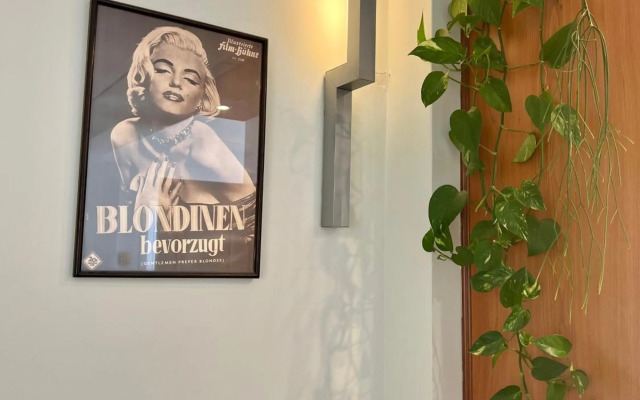 Charisma in Chalandri