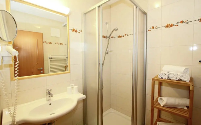 Apartment in Kaltenbach Near Ski Lift