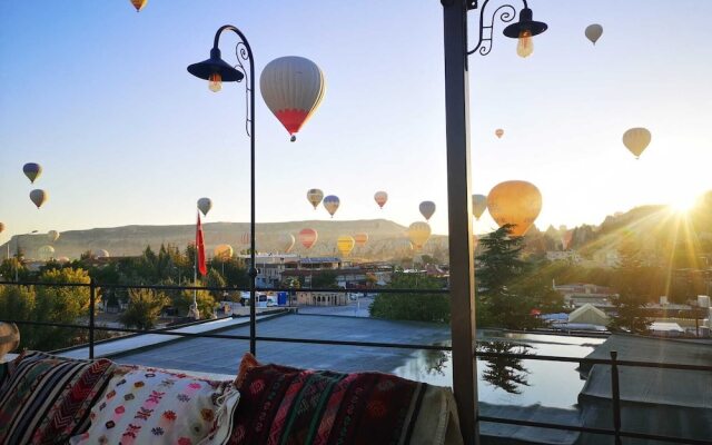 Azalea Terrace Cave Hotel