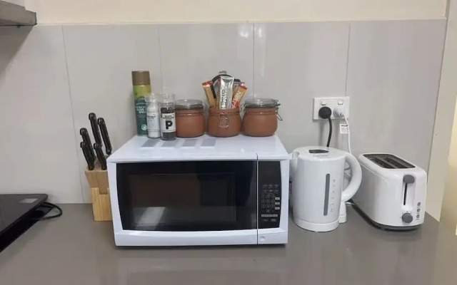 Chadstone Holiday W2 Villa