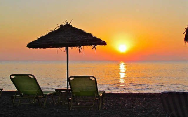 Levante Beach Hotel