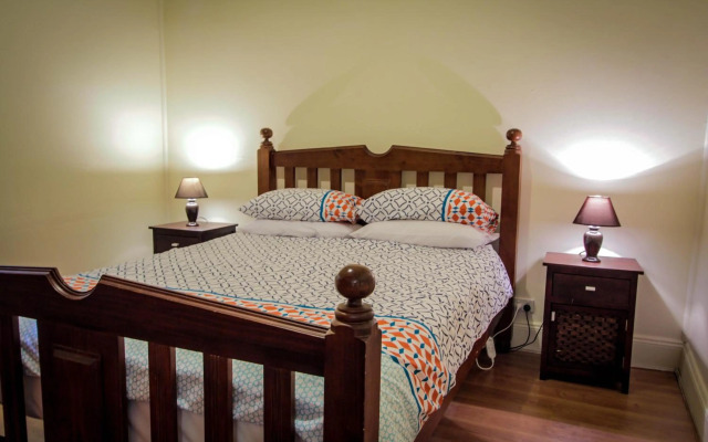 Heather's Mica Cottage