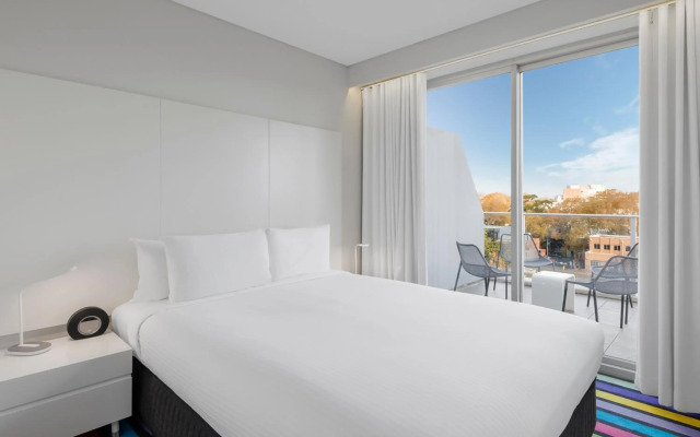 Cambridge Hotel Sydney