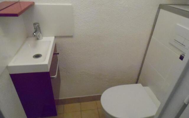 CANNES plage 2mn/45m2/vue mer/inernet/clim/parking privé