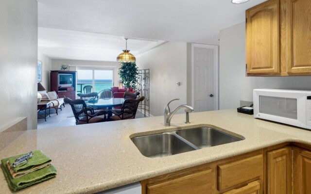 Regency Towers 405 West