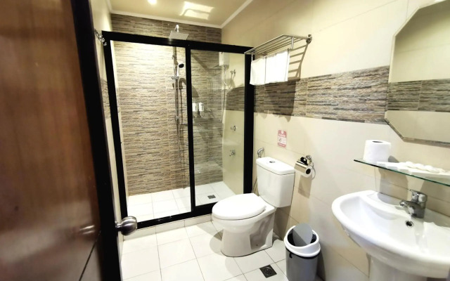 Charms Hotel