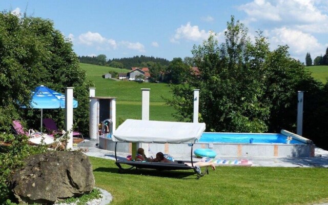 Spacious Apartment in Steingaden near Ski Area