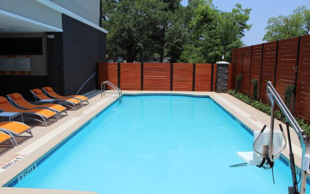 Holiday Inn Pensacola - University Area by IHG
