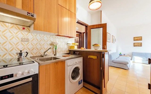 Peaceful Apartment In Deiva Marina