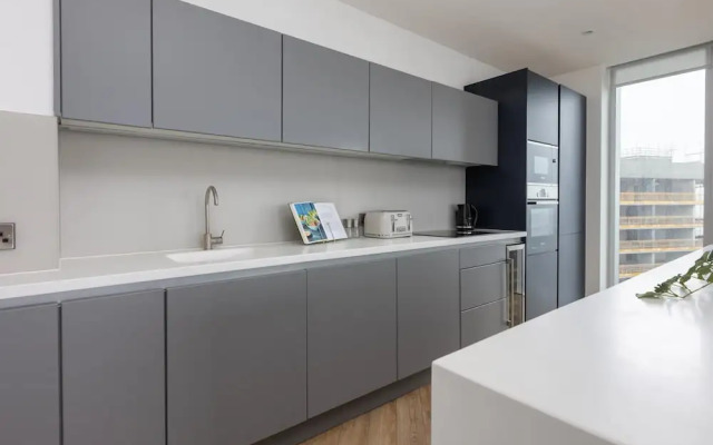 City Flat With Panoramic Views