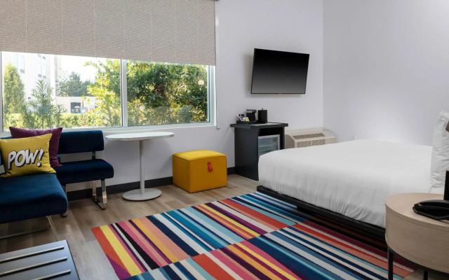 Aloft Orlando Lake Buena Vista