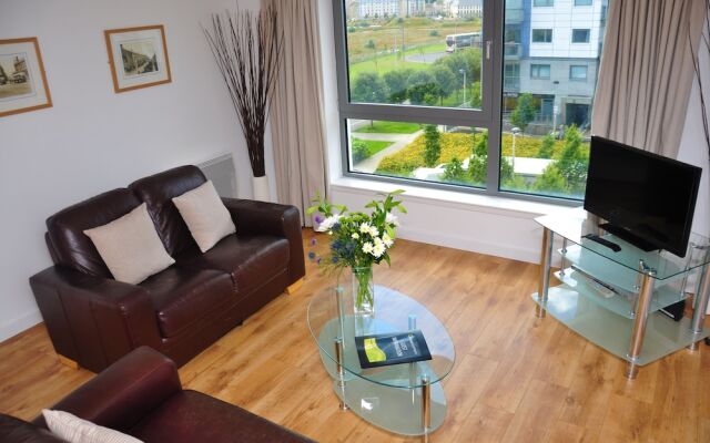 2 Bedroom Apartment 4 Persons With Free Parking