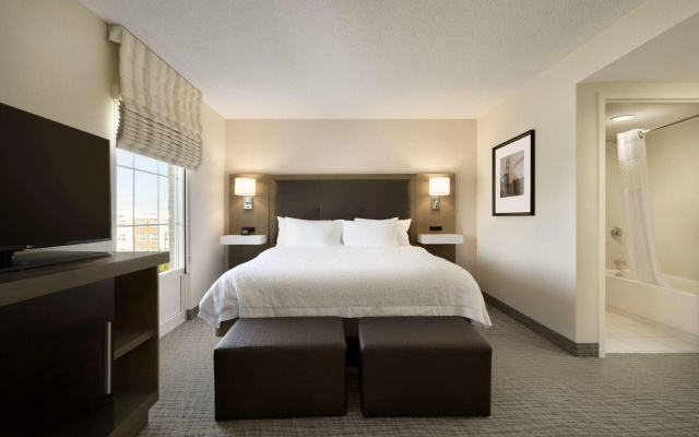 Hampton Inn & Suites Newport/Middletown