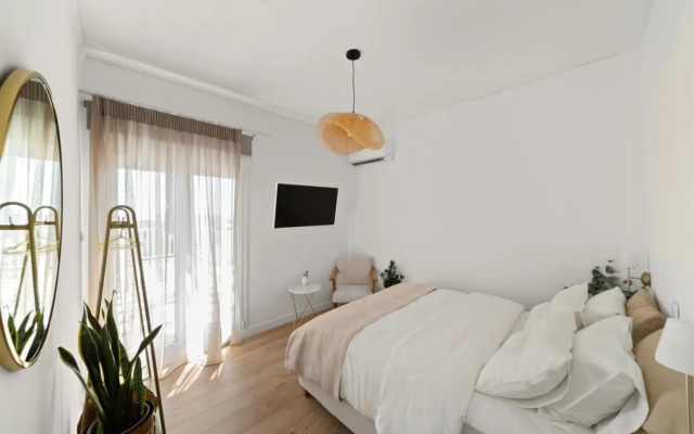 Luxurious Apartment with Big Sea View Terrace - Central Location