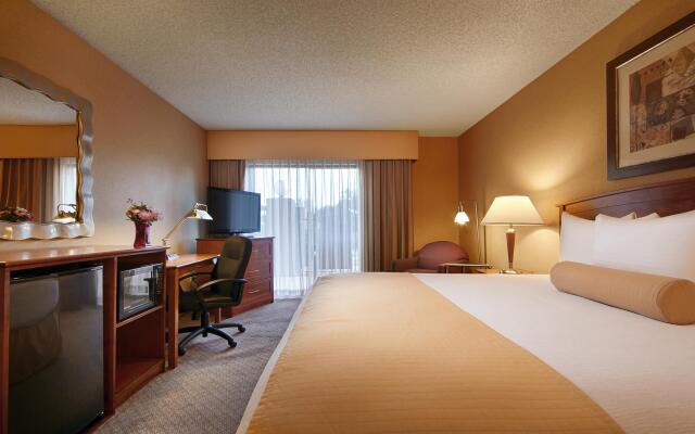 Best Western Plus Tempe by the Mall