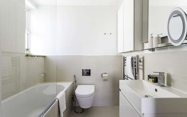 Tranquil Belsize Park Haven With Stunning Views