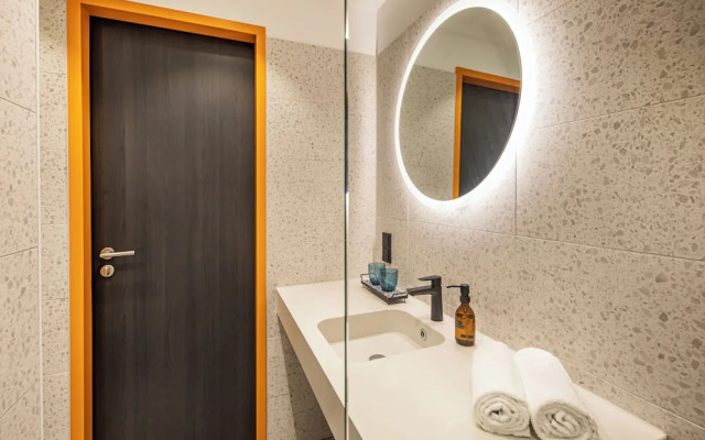 LOGINN Hotel Köln Airport