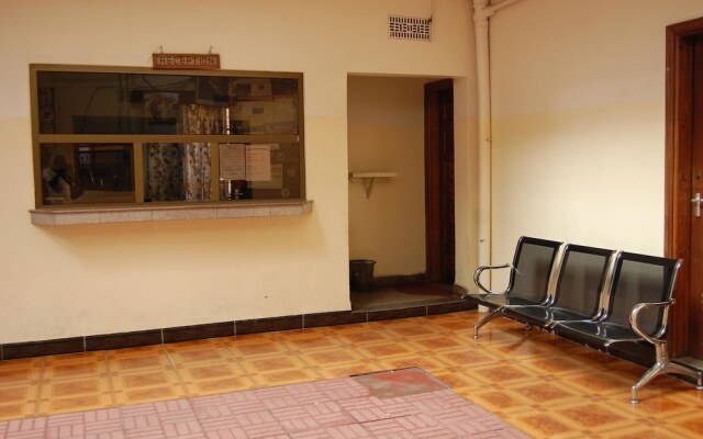 Arusha Center Inn