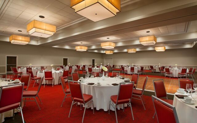 Four Points by Sheraton Phoenix South Mountain
