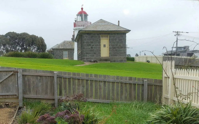 Lighthouse Lodge