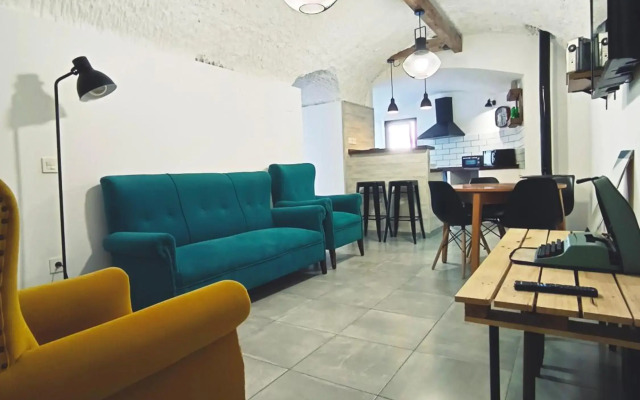 La Madriguera Eco Caves