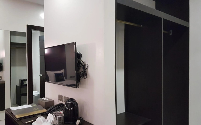 Mezzo Hotel