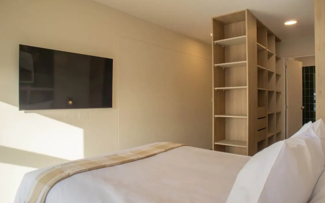 w Impressive 2BR With Balcony in Miraflores