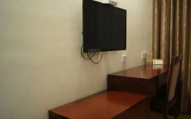 Huangguan Holiday Hotel