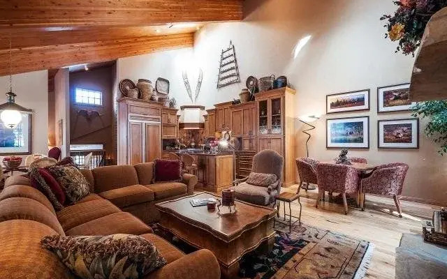 Deer Valley Silverlake Cache