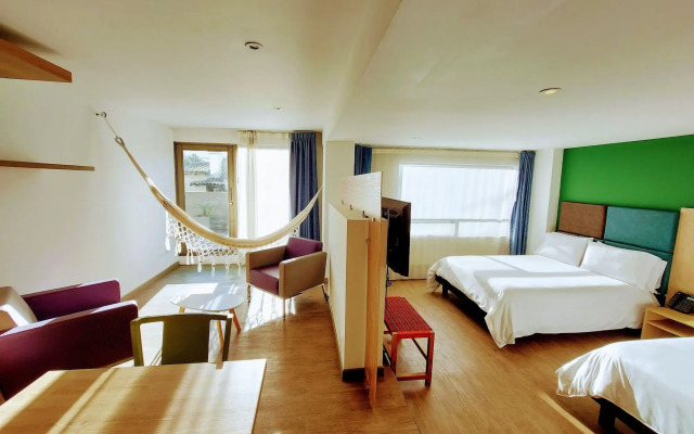 Viaggio Teleport Suites