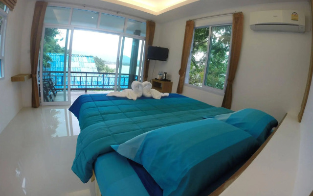 Moon Beach Resort