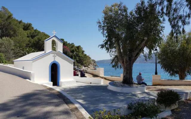 Rigos House at Askeli beach, Poros island